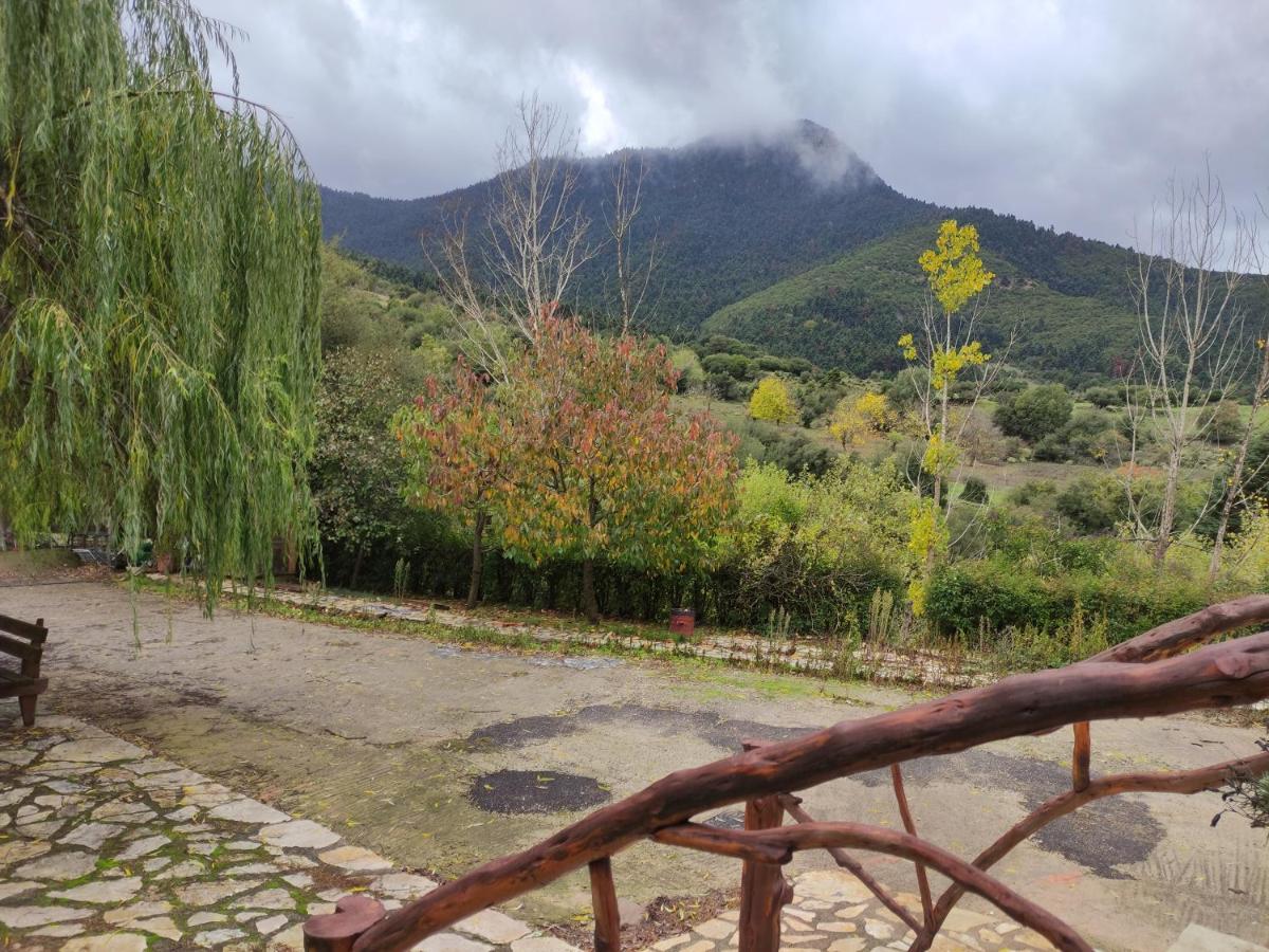 Oneiropagidasuites Kalavryta Dış mekan fotoğraf